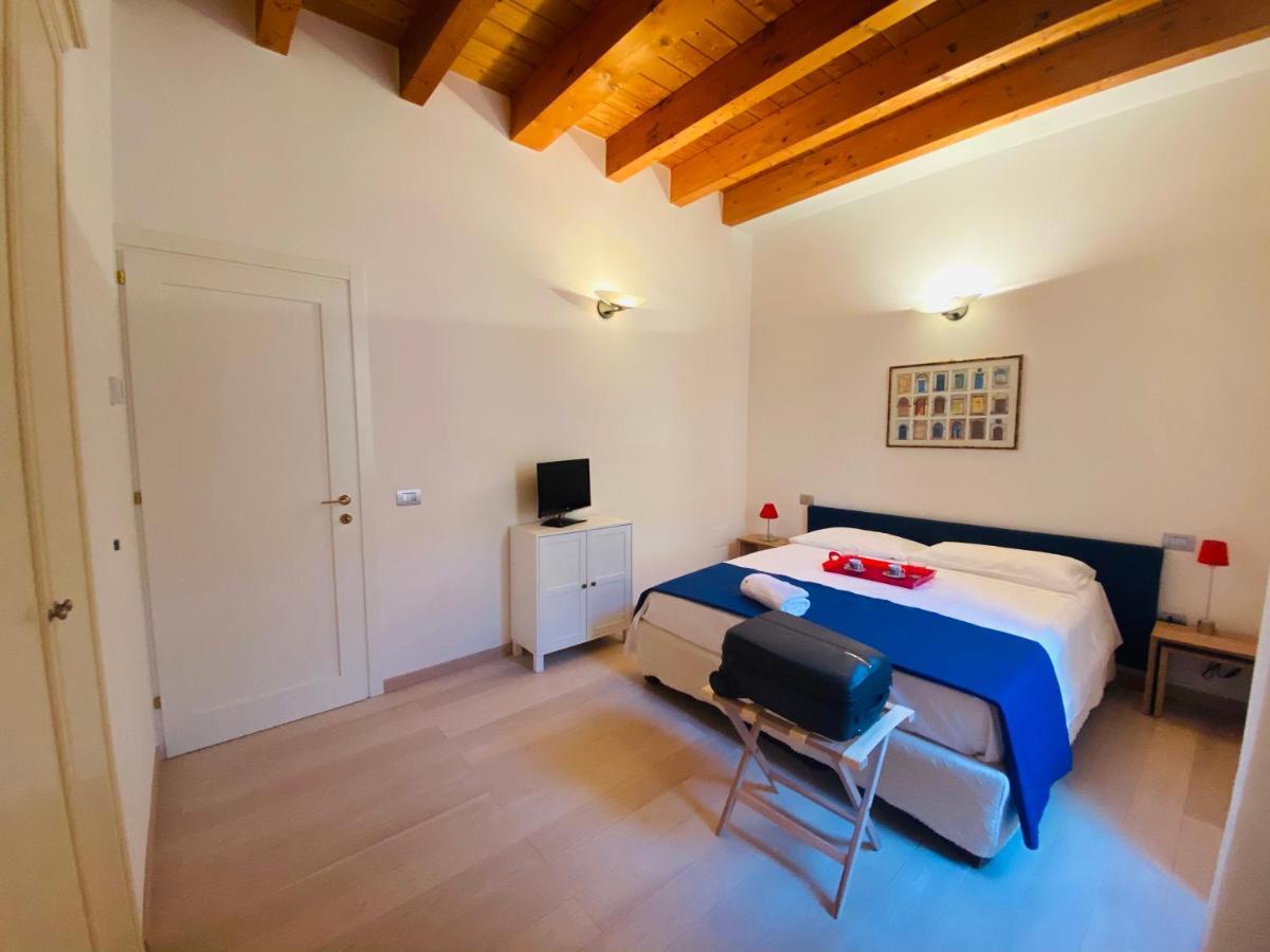 Ng Guest House Il Ris ساساري المظهر الخارجي الصورة