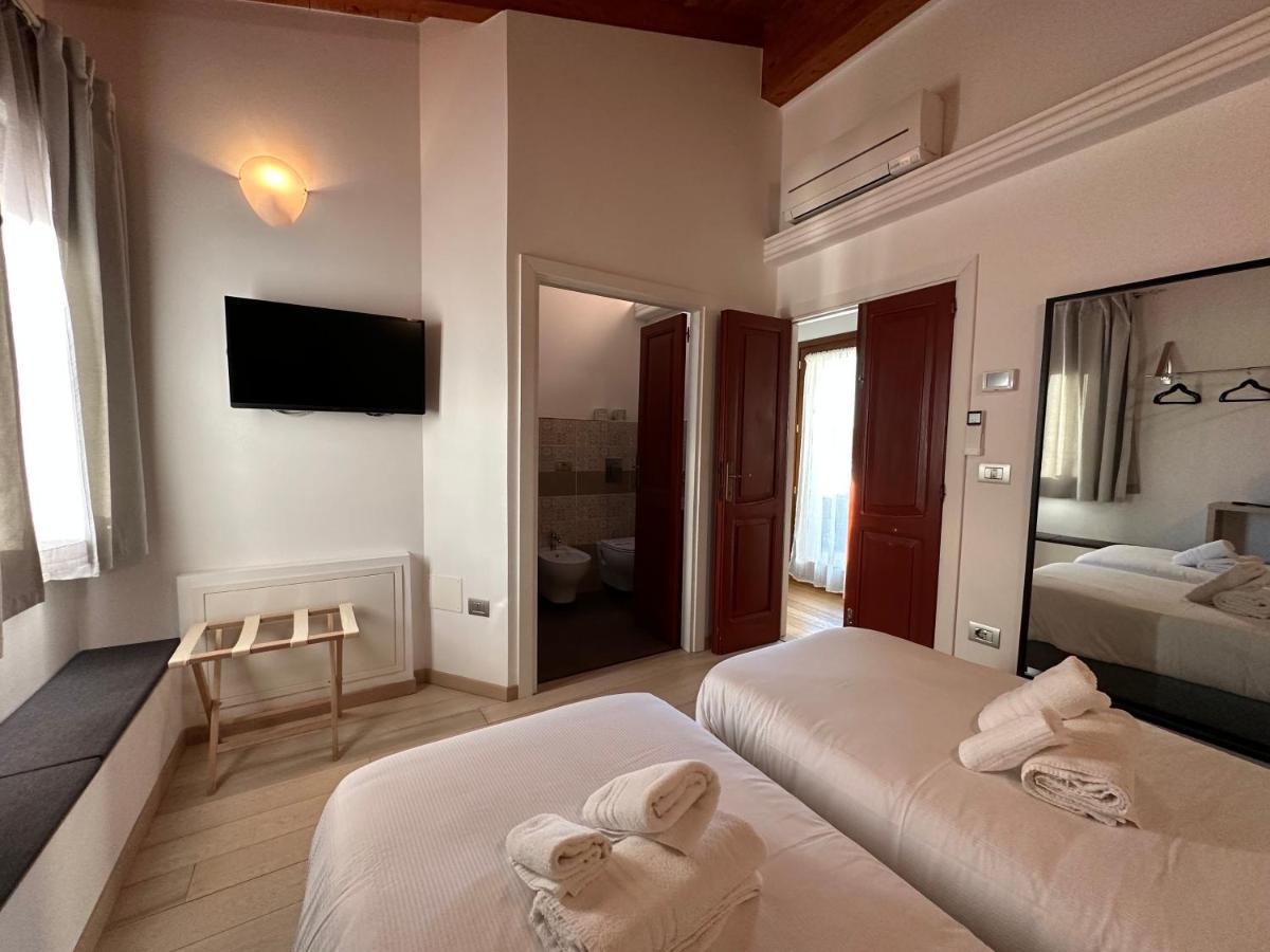 Ng Guest House Il Ris ساساري المظهر الخارجي الصورة