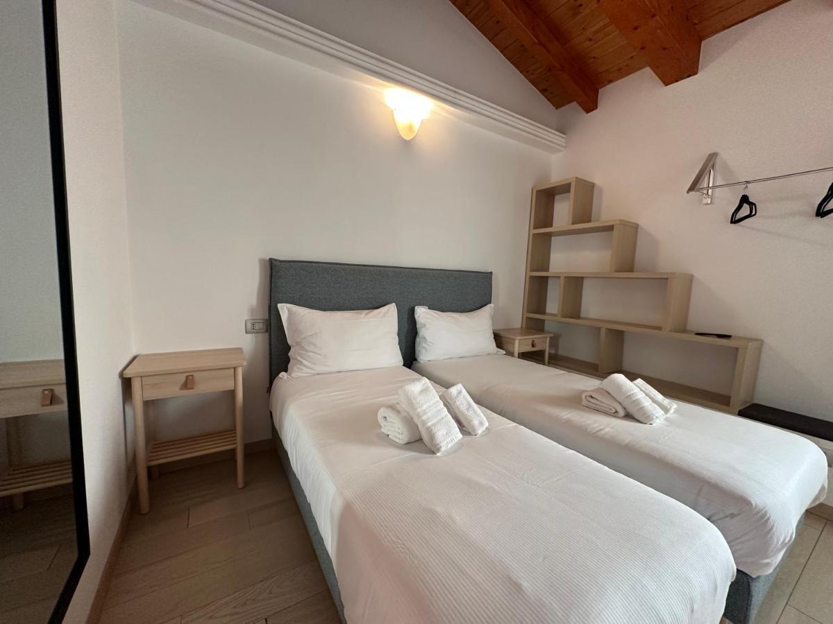 Ng Guest House Il Ris ساساري المظهر الخارجي الصورة