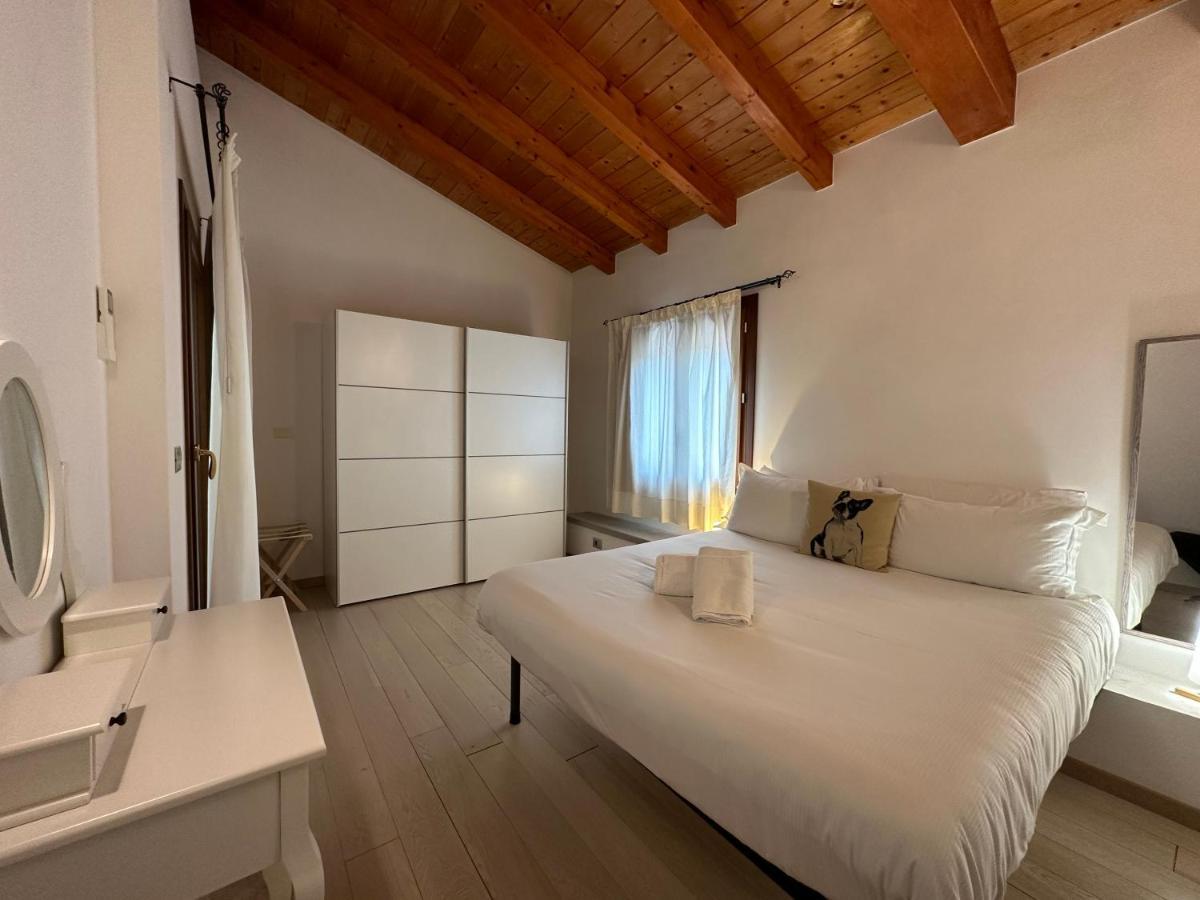 Ng Guest House Il Ris ساساري المظهر الخارجي الصورة