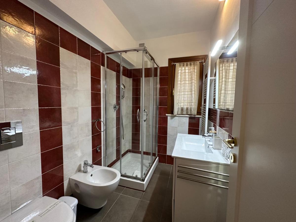 Ng Guest House Il Ris ساساري المظهر الخارجي الصورة
